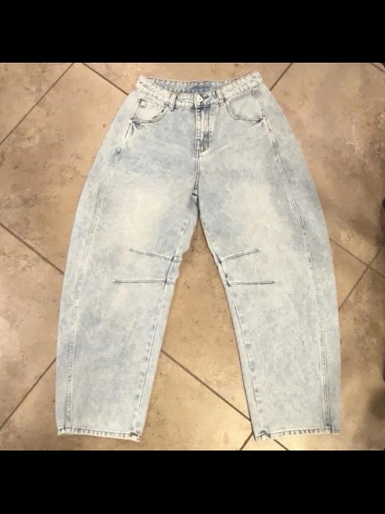 Boutique 9 Denim - Light Wash High-Rise Tapered Jeans - Light Blue